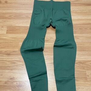 Brand new lazuli label scrunch leggings